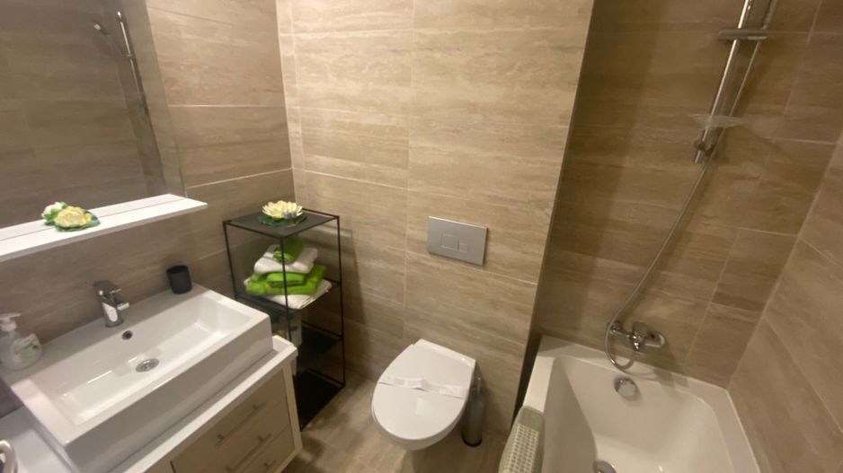 COSMOPOLIS - Apartament Tip studio cu 123 mp gradina,complet mobilat - Poză 4