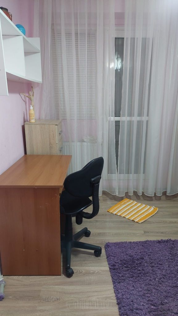 Închiriere apartament 3 camere – vedere superbă spre Dunăre, complet mobilat - Poză 6