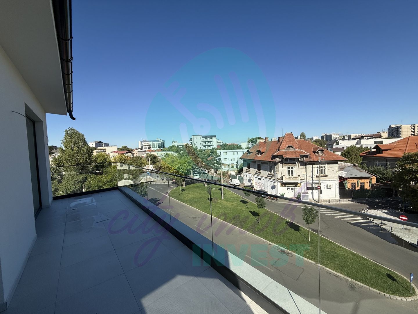 Apartament cu LIFT IN INTERIOR si doua terase de 21 mp in total - Poză 20