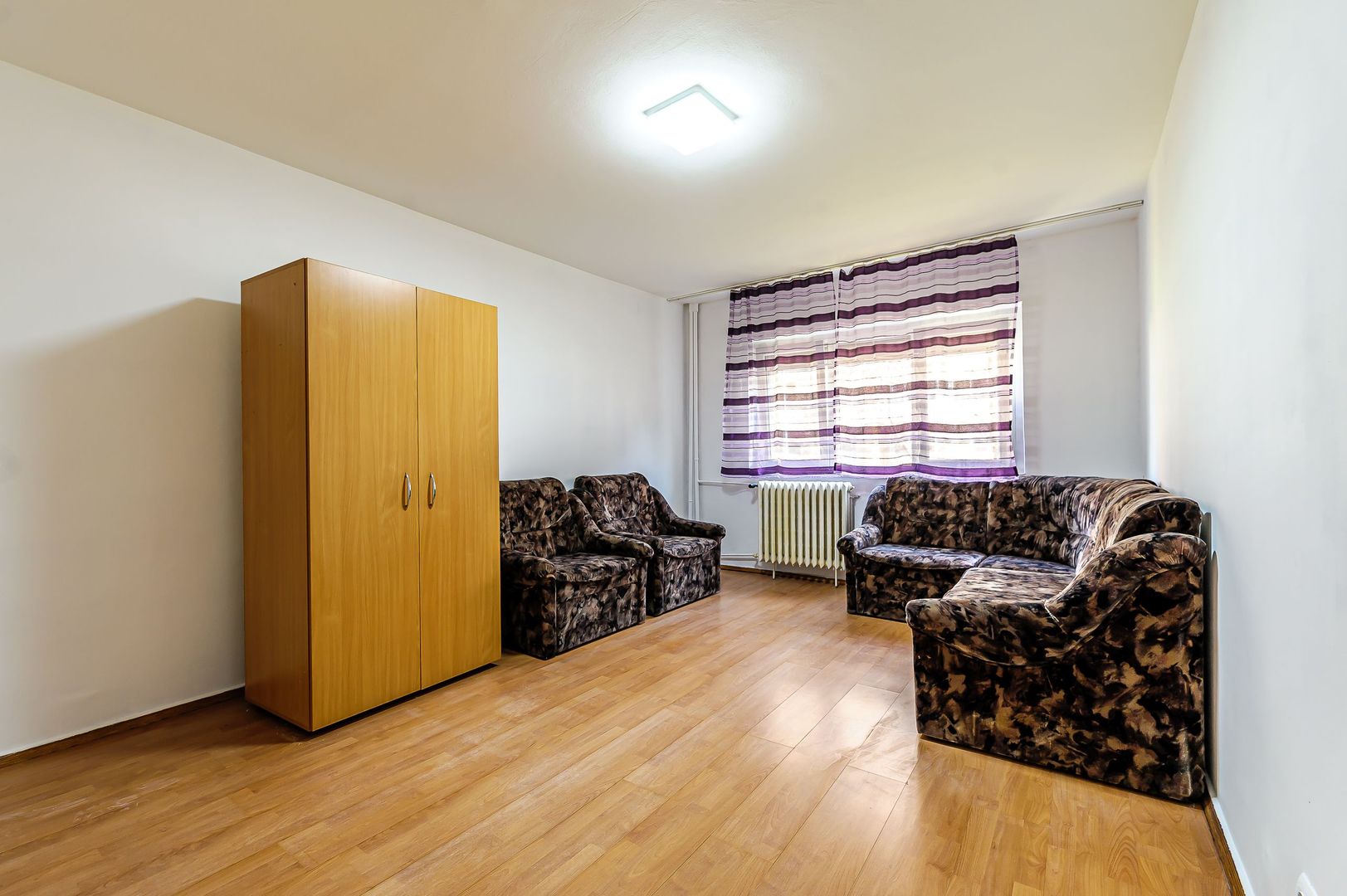 VÂNDUT! Ap la parter, 2 camere, decomandat Zona 300, Micalaca - Poză 2