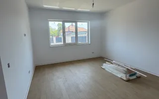 -Casa individuală -4 camere -2 băi - - Poză 16