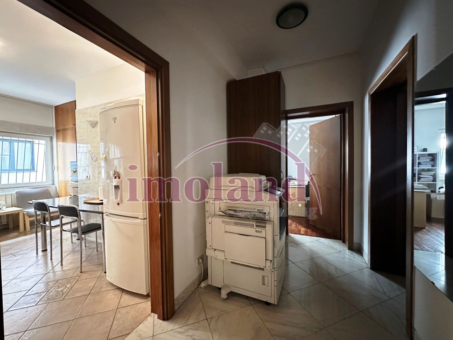 Inchiriere apartament - 4 camere - rezidential/birou - Primaverii - Poză 18