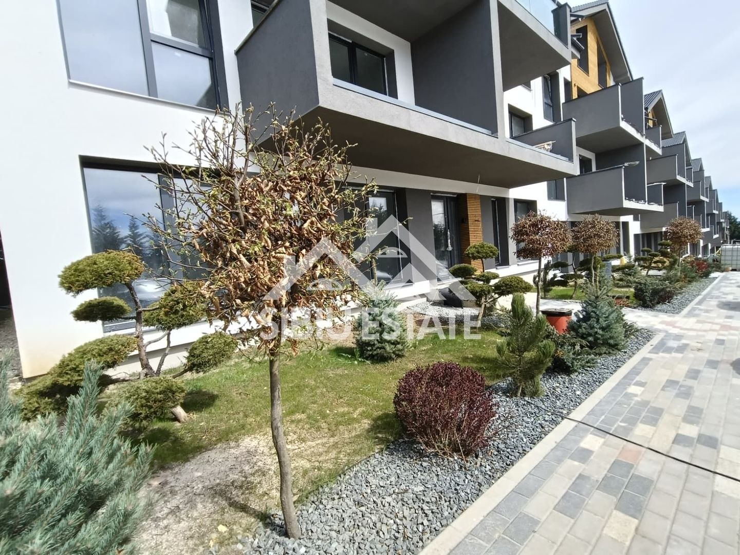 Apartament 3 camere de vânzare ,zona de vest, comision 0 - Poză 1