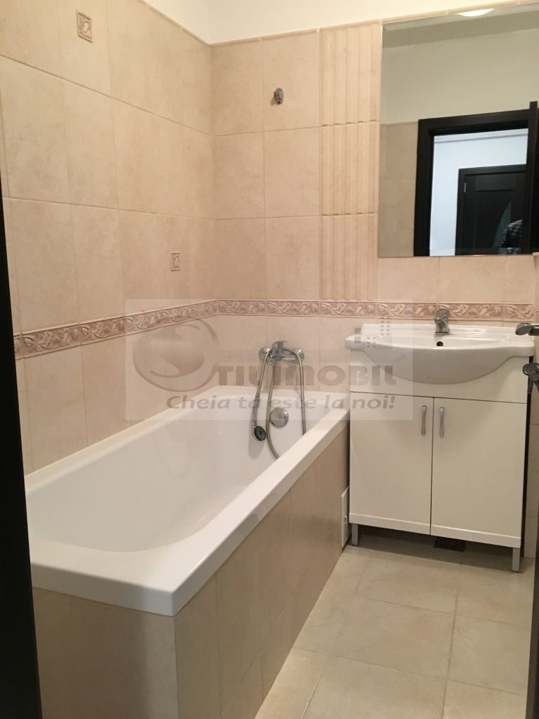 APARTAMENT 1 CAM DECOMANDAT IN SPATE LA RESTURANT BELLARIA MOBILAT - Poză 16