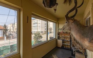 Clădire și teren de investiție, central Roman - Poză 35