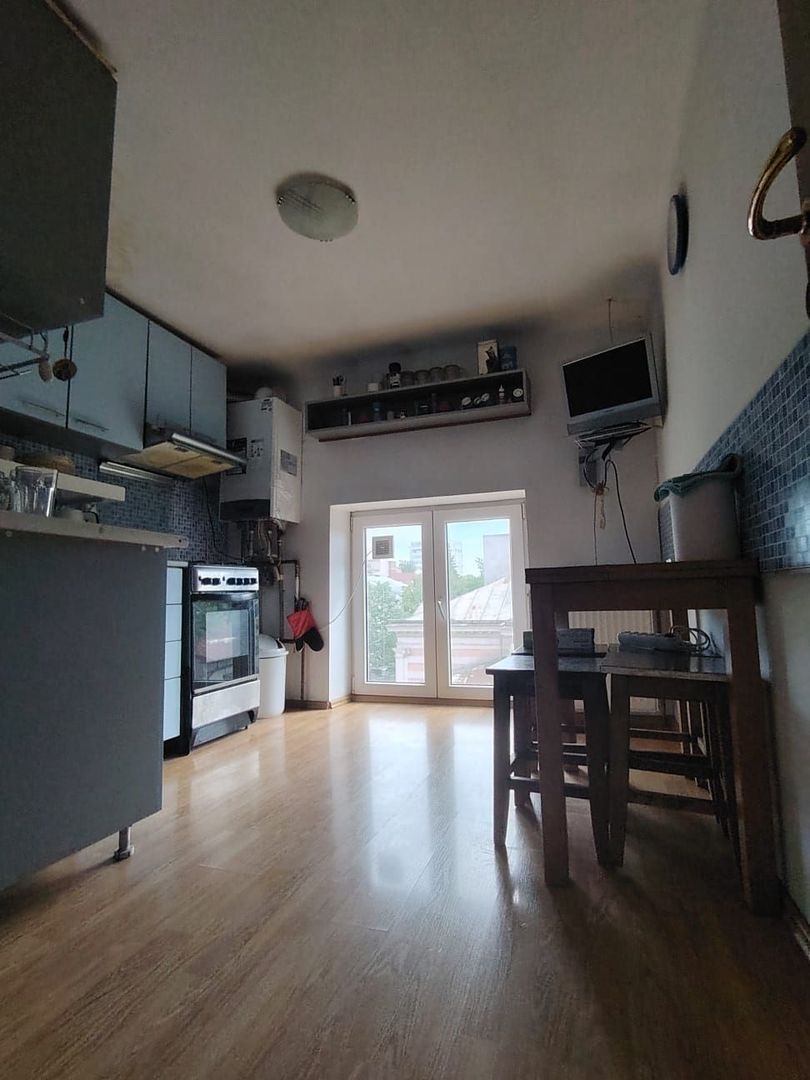 SG42-Apartament interbelic într-o vilă de patrimoniu - Poză 10