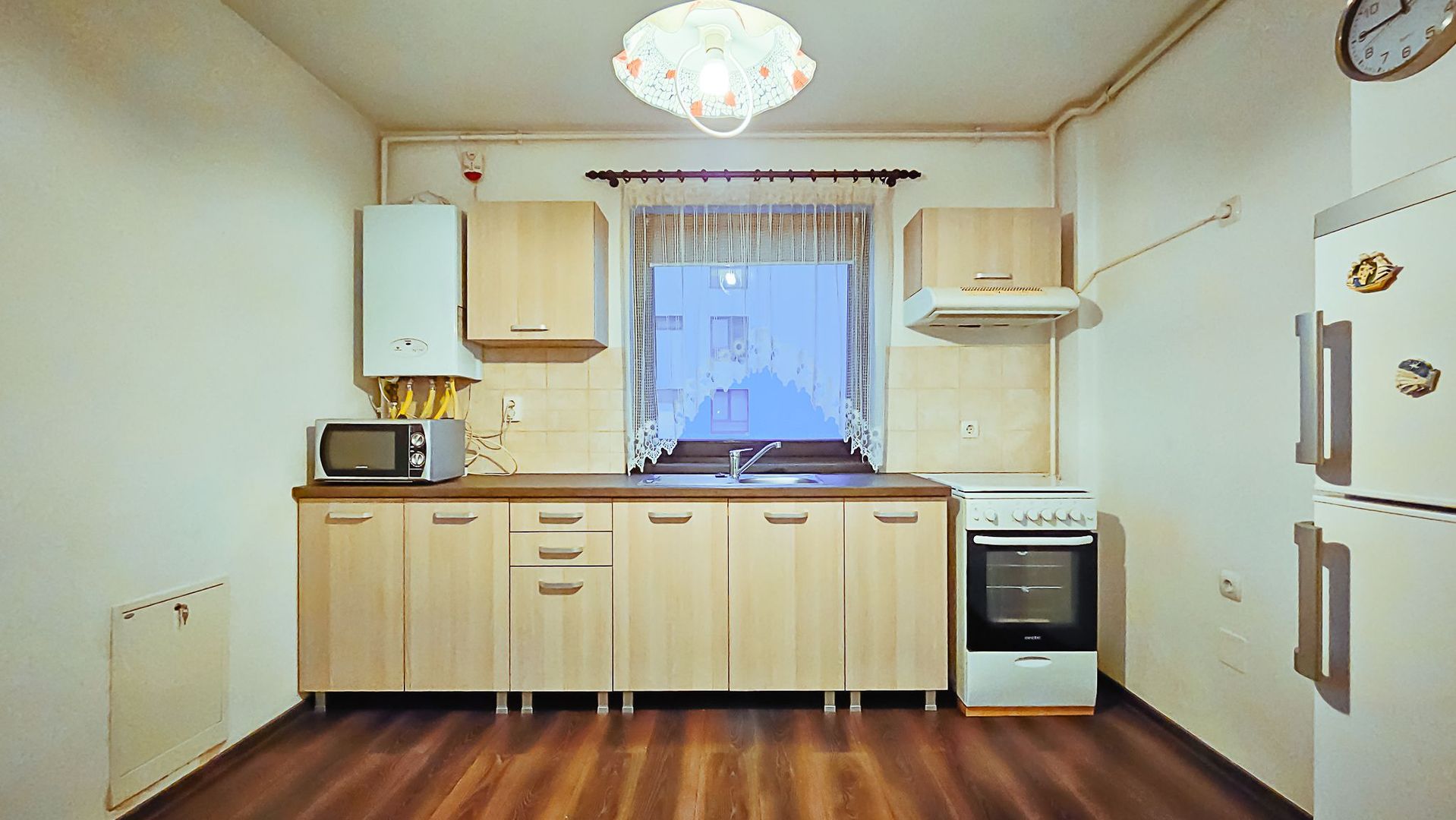 Imobil pretabil investiție,  etajul 1,  zonă de case - Poză 7