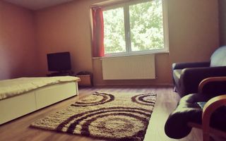 De închiriat: Apartament modern cu 1 cameră, în zona 7 Noiembrie - Poză 3