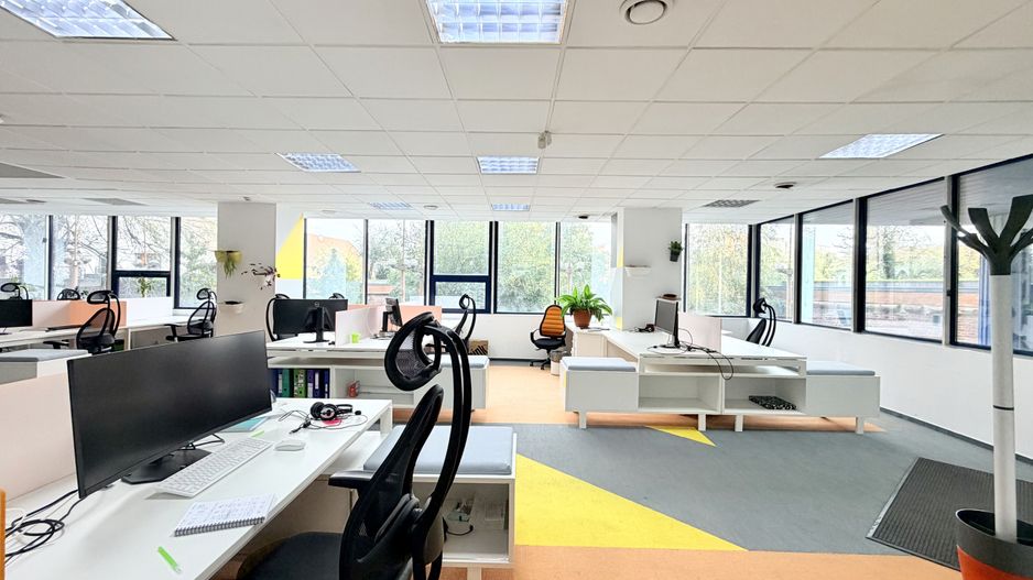 Spațiu de birouri modern – 103 m² ultracentral, Timișoara - Poză 2