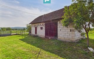 Casă cu teren de 4707 mp în Hălmăgel, județul Arad - Poză 18