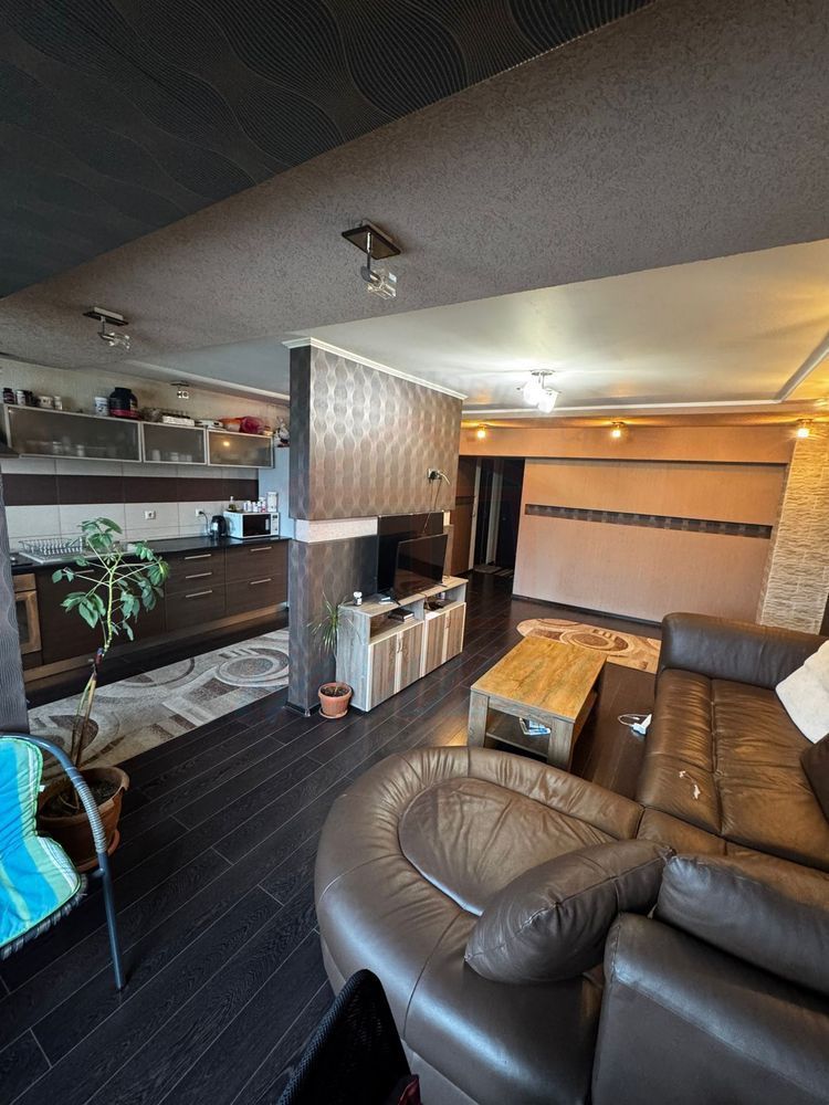 Vanzare apartament 3 camere, zona Ultimul Leu, 72 mp, 115.000 EURO - Poză 1