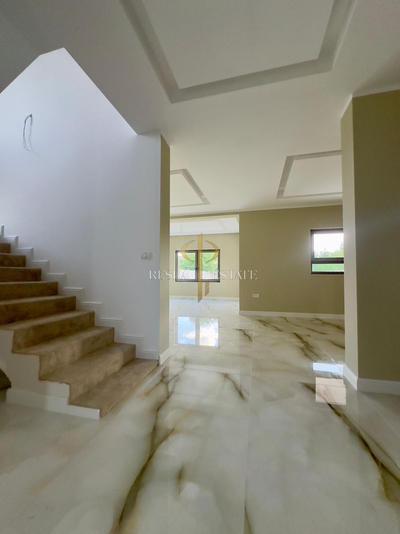 Casă Individuală Modernă cu 4 Dormitoare și Teren Generos – Giroc - Poză 3