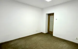 Spațiu de birou central - Poză 14