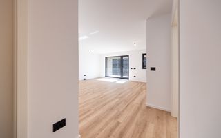 Apartament 2 camere, faza nouă, loc de parcare - Kasper Coresi - Poză 11