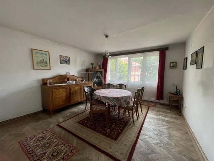 Apartament în Zonă Centrală – Ideal pentru locuit sau investiție. - Poză 1