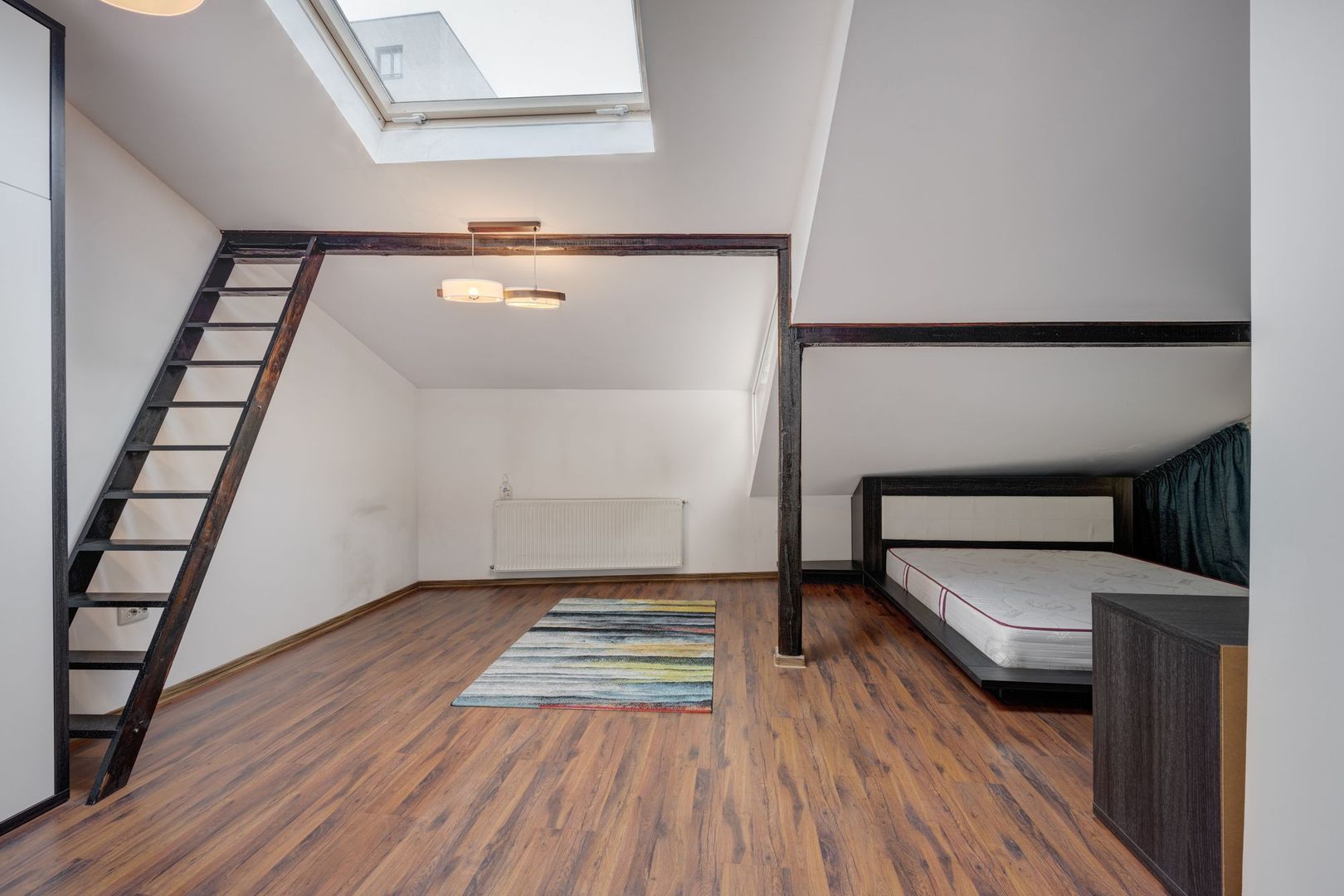 2 Apartamente  in Vila 5 Cam Metrou Basarab Gara de Nord - Poză 29