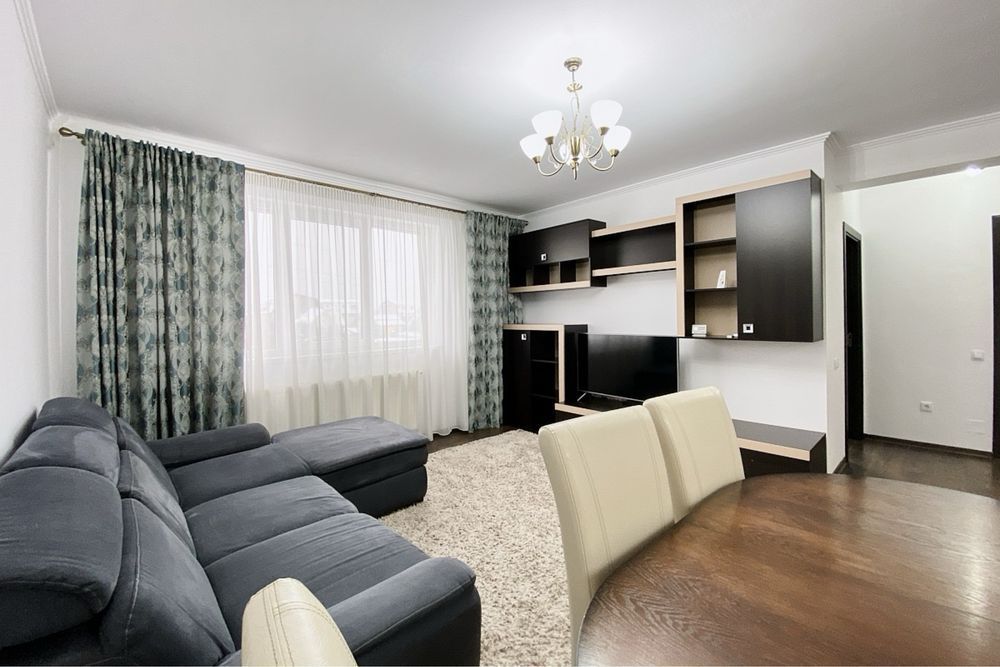 Apartament 3 camere, 2 balcoane, etaj intermediar, parcare. - Poză 1