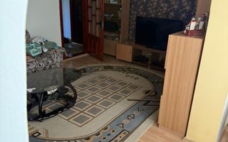 Apartament 3 camere Decomandat Rovine etaj 2/4 - Poză 3