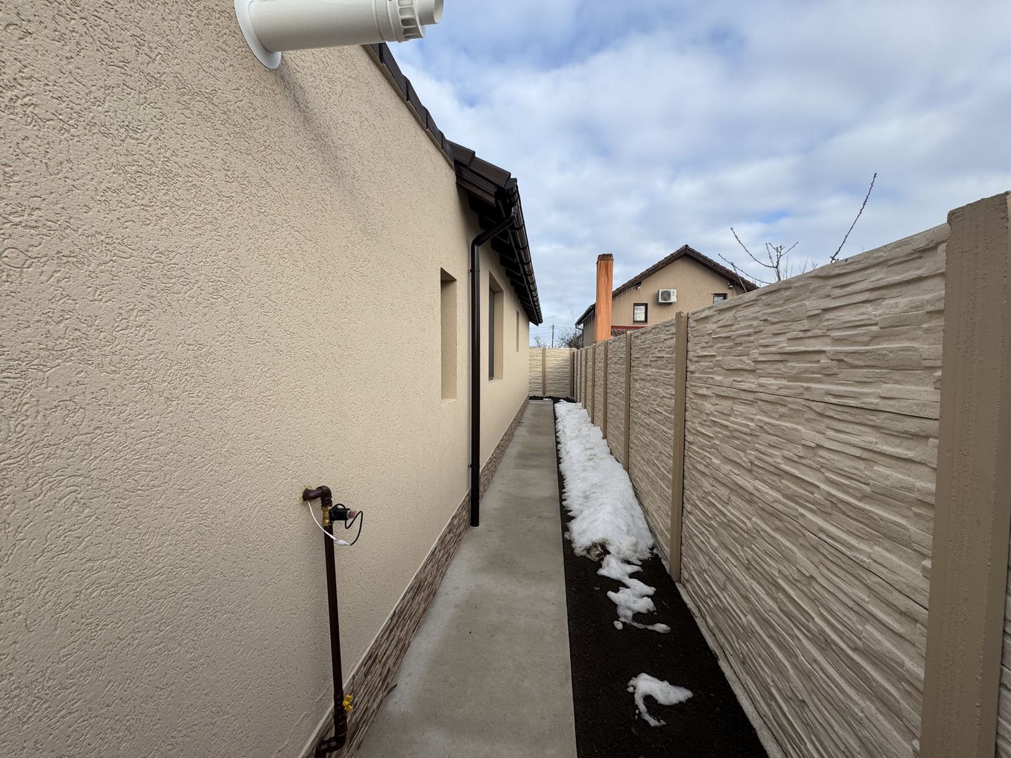 Casa Individuala Parter,Sanmihaiu Roman,3 Camere,Toate Utilitatile - Poză 6