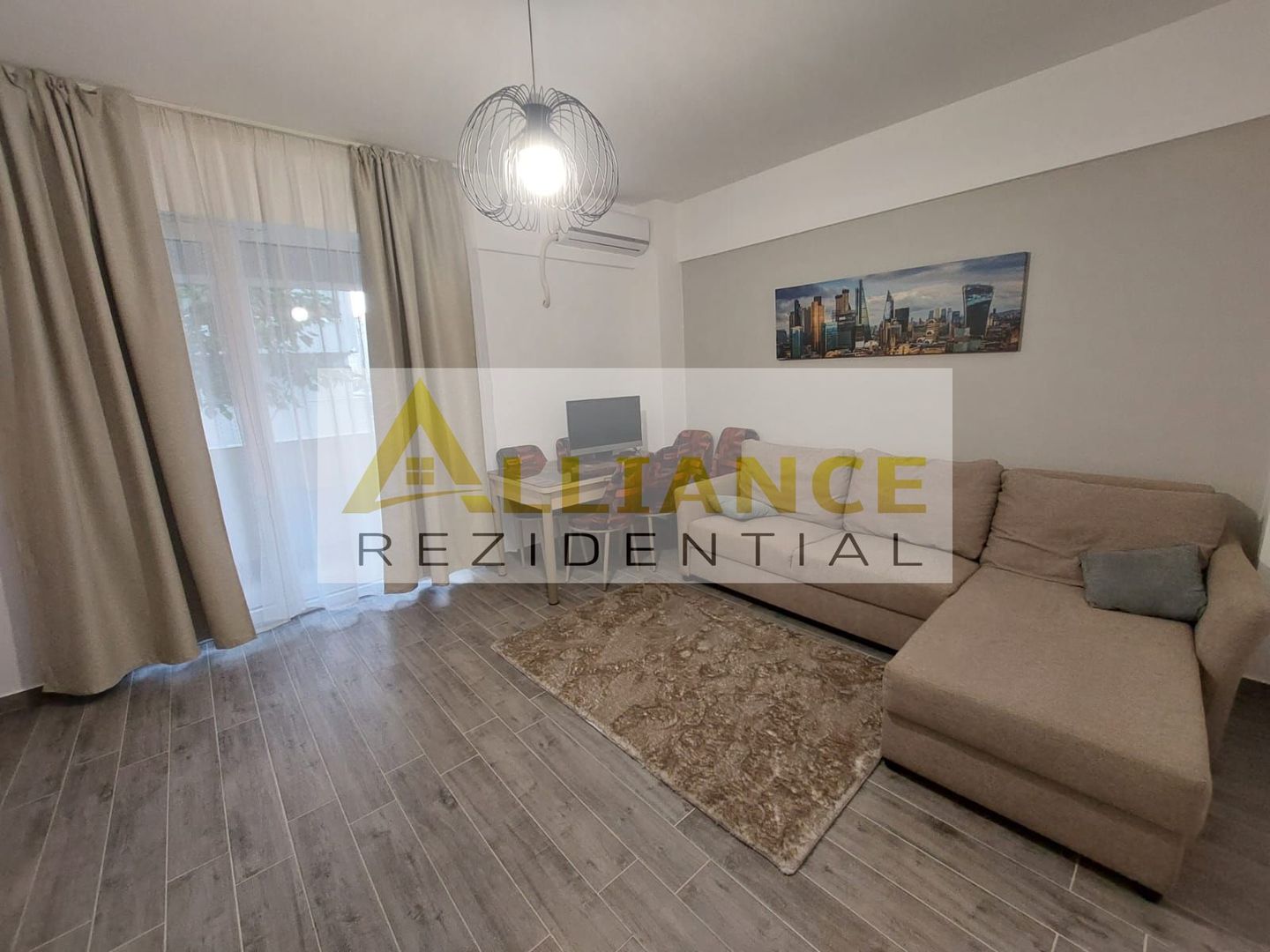 De inchiriat | 3 camere | 75 mp | Metrou Berceni – 3 minute | Deco Res - Poză 1