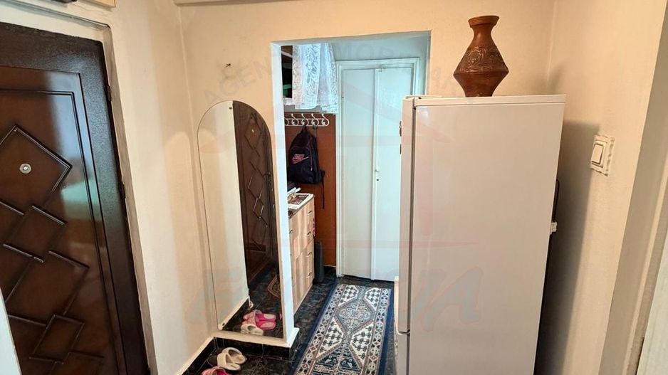Vanzare apartament cu 4 camere in Micro 13, etaj 3, pret 65 000 euro - Poză 14