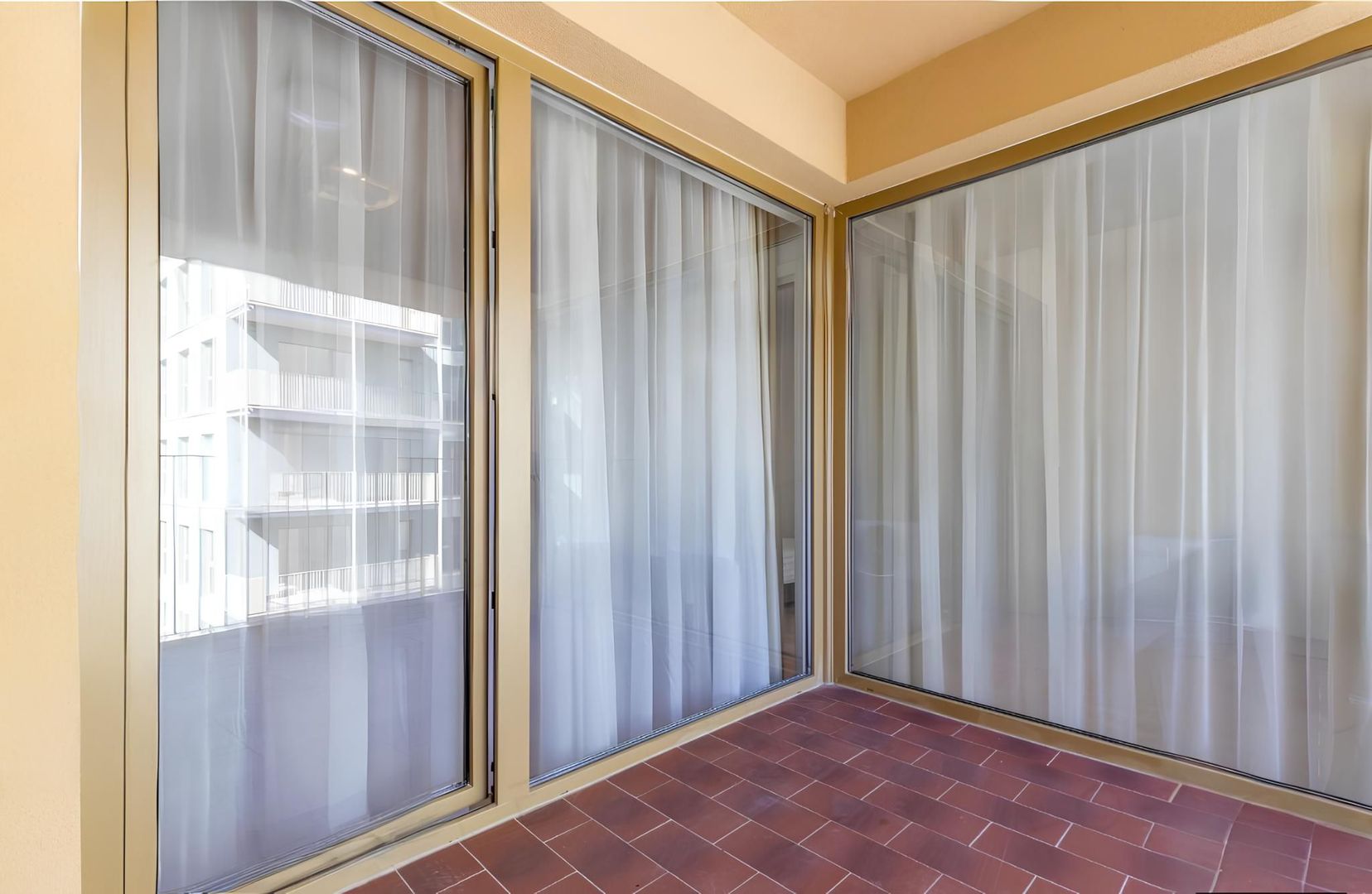 Apartament modern 2 camere  Marmura Residence I Loc de parcare inclus - Poză 14