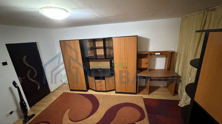 Garsonieră spațioasă de 32 mp de închiriat în Iași - Poză 1