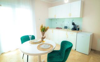 VAND 1/2 CLADIRE CU 6 APARTAMENTE - Poză 3