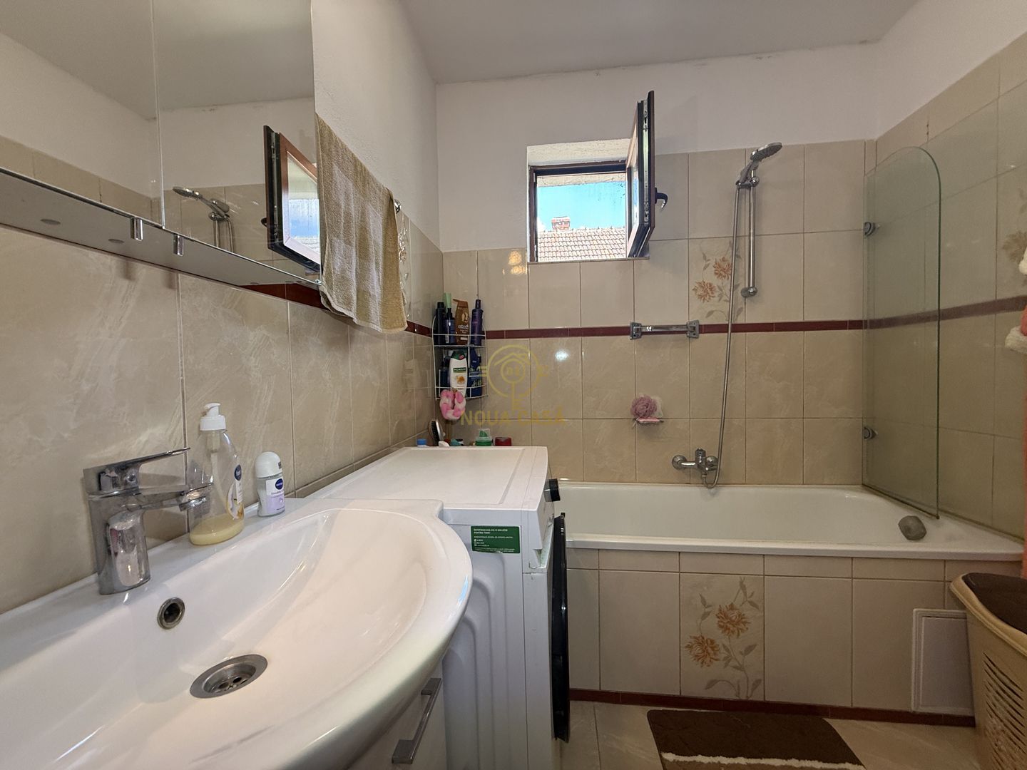 De vanzare Casa cu 4 camere si teren de 4.839mp/Utilata/Mobilata - Poză 7