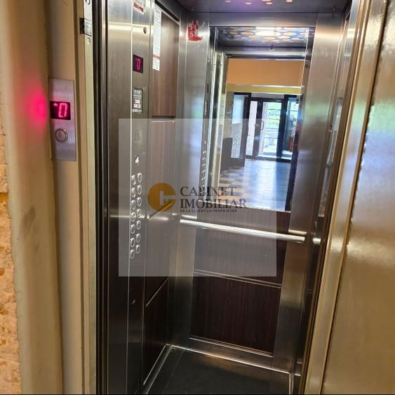 80 mp I Sala Palatului I Etaj 2/9 I Creditabil - Poză 11