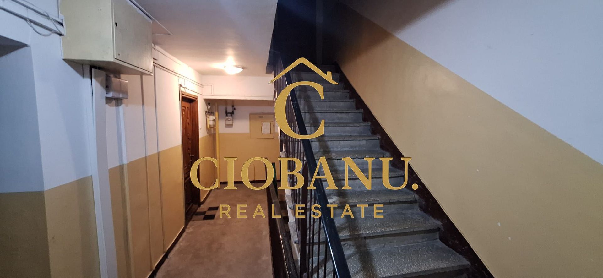 Apartament etaj 3/8 decomandat zona 1 Mai-Sara de vanzare - Poză 7