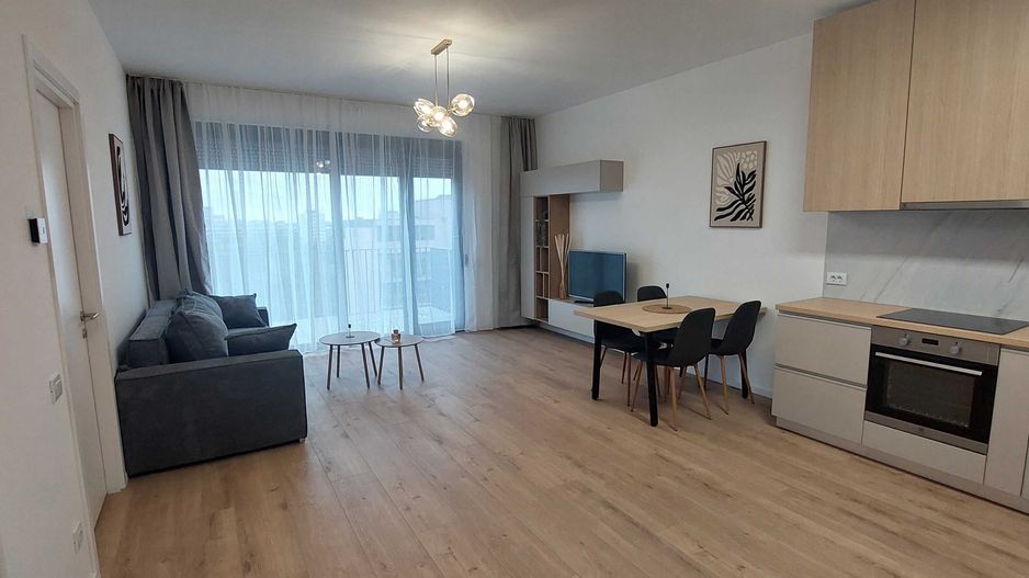 Inchiriere 2 camere, 5 min Arcul de Triumf, 3 minute Metrou, Parcare - Poză 1