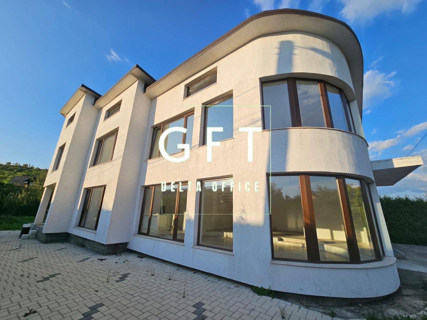 Vilă lux cu design modern - Poză 1