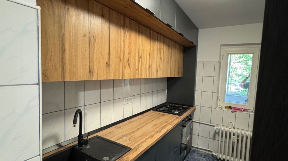 Închiriere Apartament cu 2 camere langa metrou, complet utilat, Lacul Morii - Poză 3
