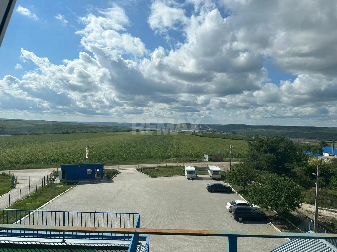 Aerodromul Horesti 24 ha teren + 1400 m2 hangare și 550 m2 cladire administrativa - Poză 21