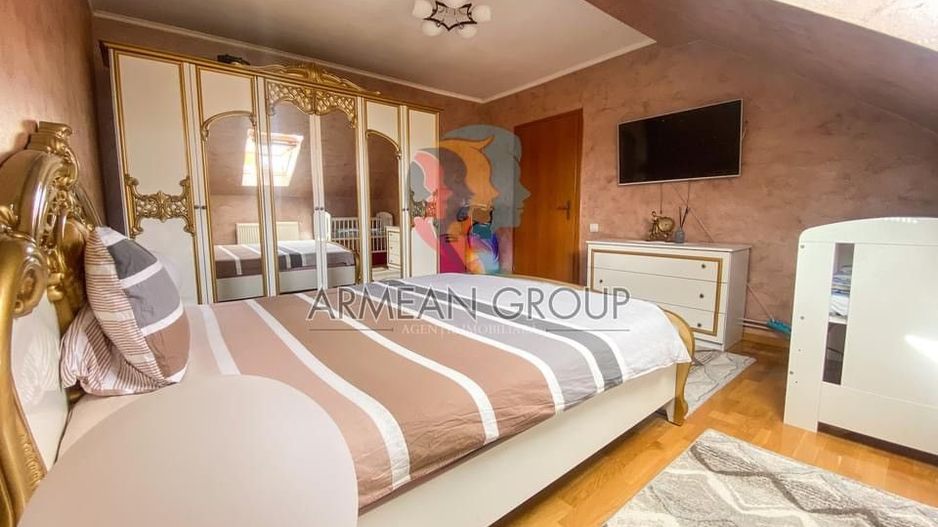 Casa mare de 5 camere - Poză 12