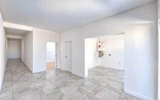 Bloc nou cu finisaje superioare. Etaj intermediar. Loc de parcare - Poză 2