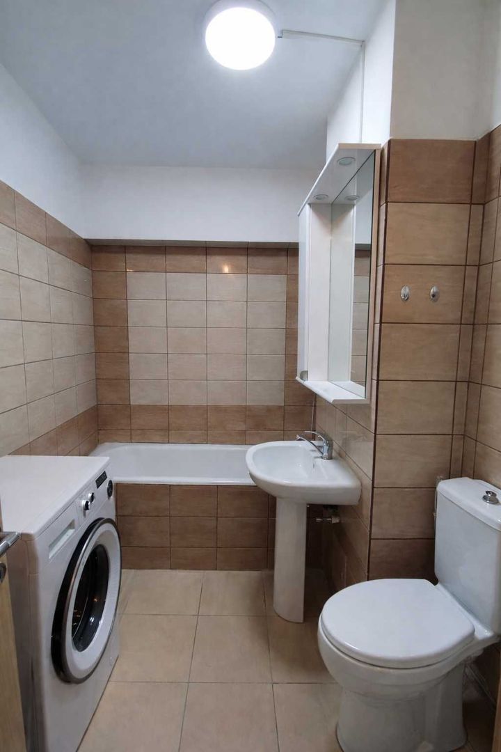 Apartament 3 camere metrou Aparatorii Patriei - Poză 1