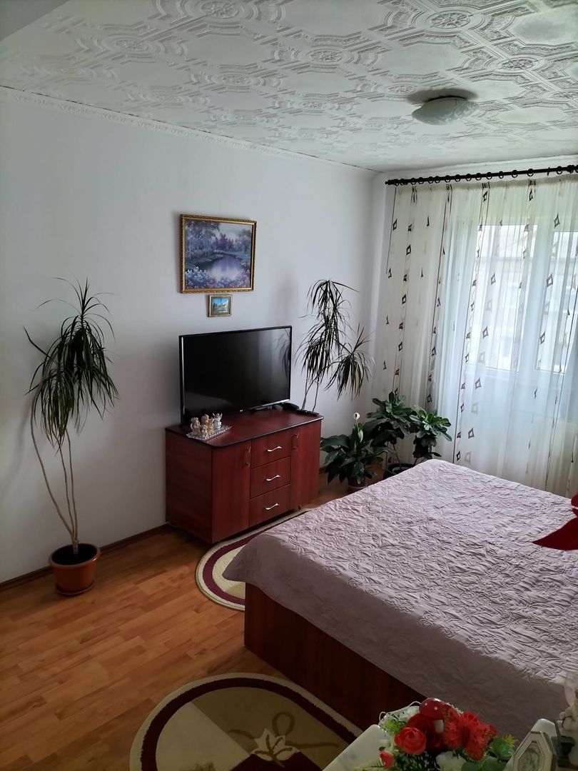 ageuropa.ro vinde ap 3 cam CARAMIDA 63mp etaj 4 zona SOLIDARITĂȚII. - Poză 4