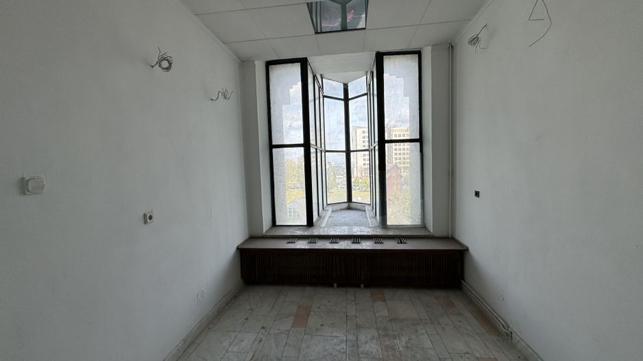 Spațiu comercial 493 mp utili | Locație centrală | Vizibilitate excelentă | - Poză 31