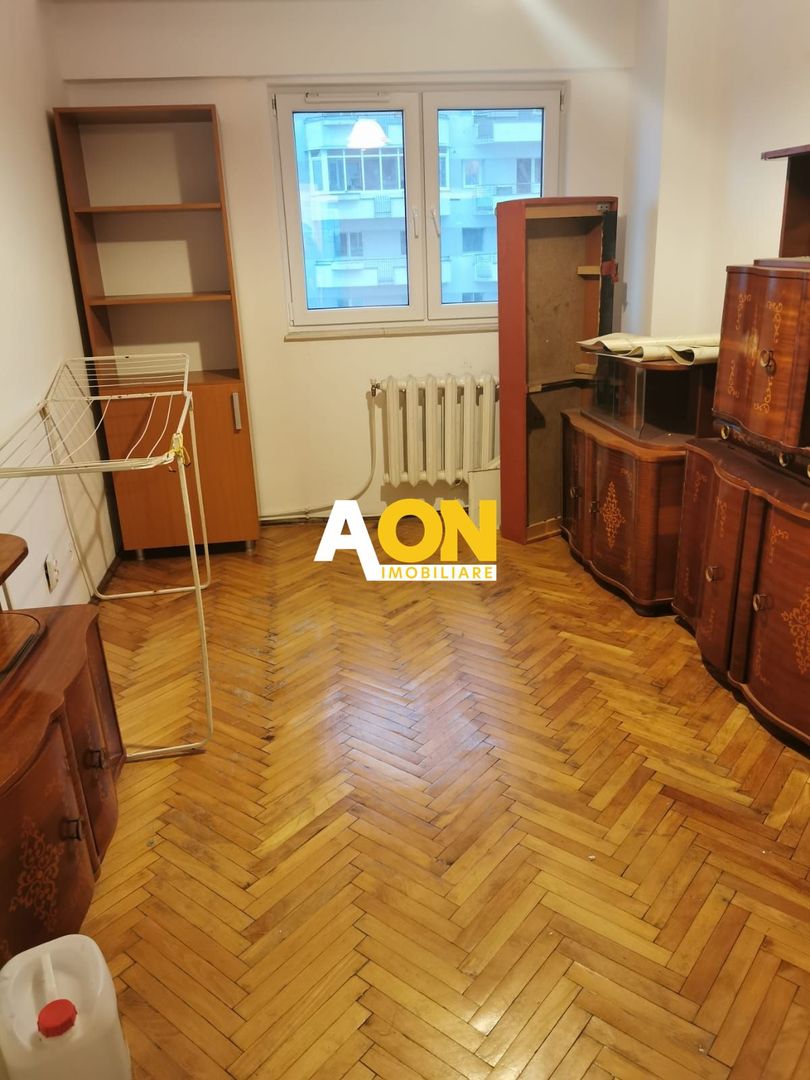 Apartament cu 3 Camere, Etaj Intermediar, Zona Parc Cetate - Poză 8
