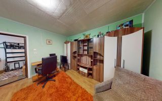 Casă de vânzare în Sânpetru Vechi - singur în curte, garaj, foișor - Poză 3