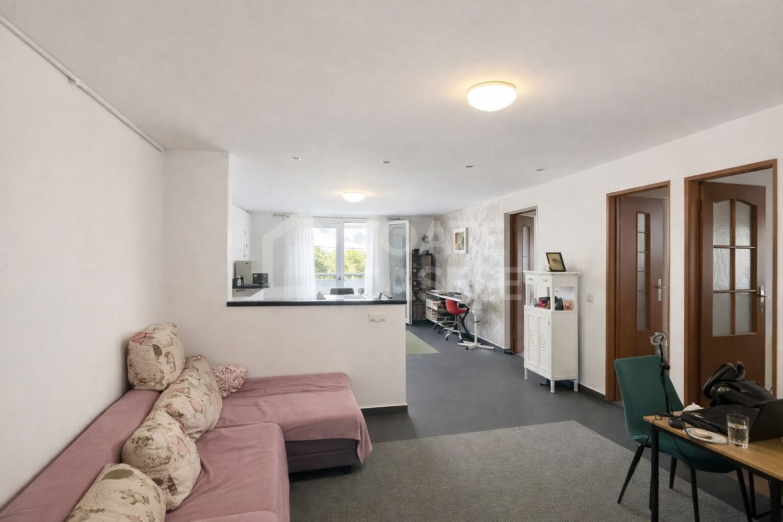 Apartament cu 3 camere, zona Interservisan - Poză 2