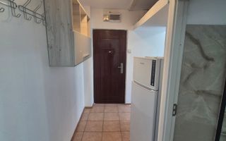 Închiriez apartament 1 camera etajul.1 - Poză 5