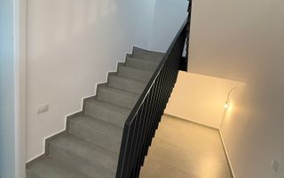 Casa moderna cu 4 camere, 2 bai, terasa si gradina de 50mp - zona Crisan - Poză 11