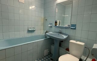 Apartament incapator cu trei camere, zona Vatra Luminoasa - Poză 11