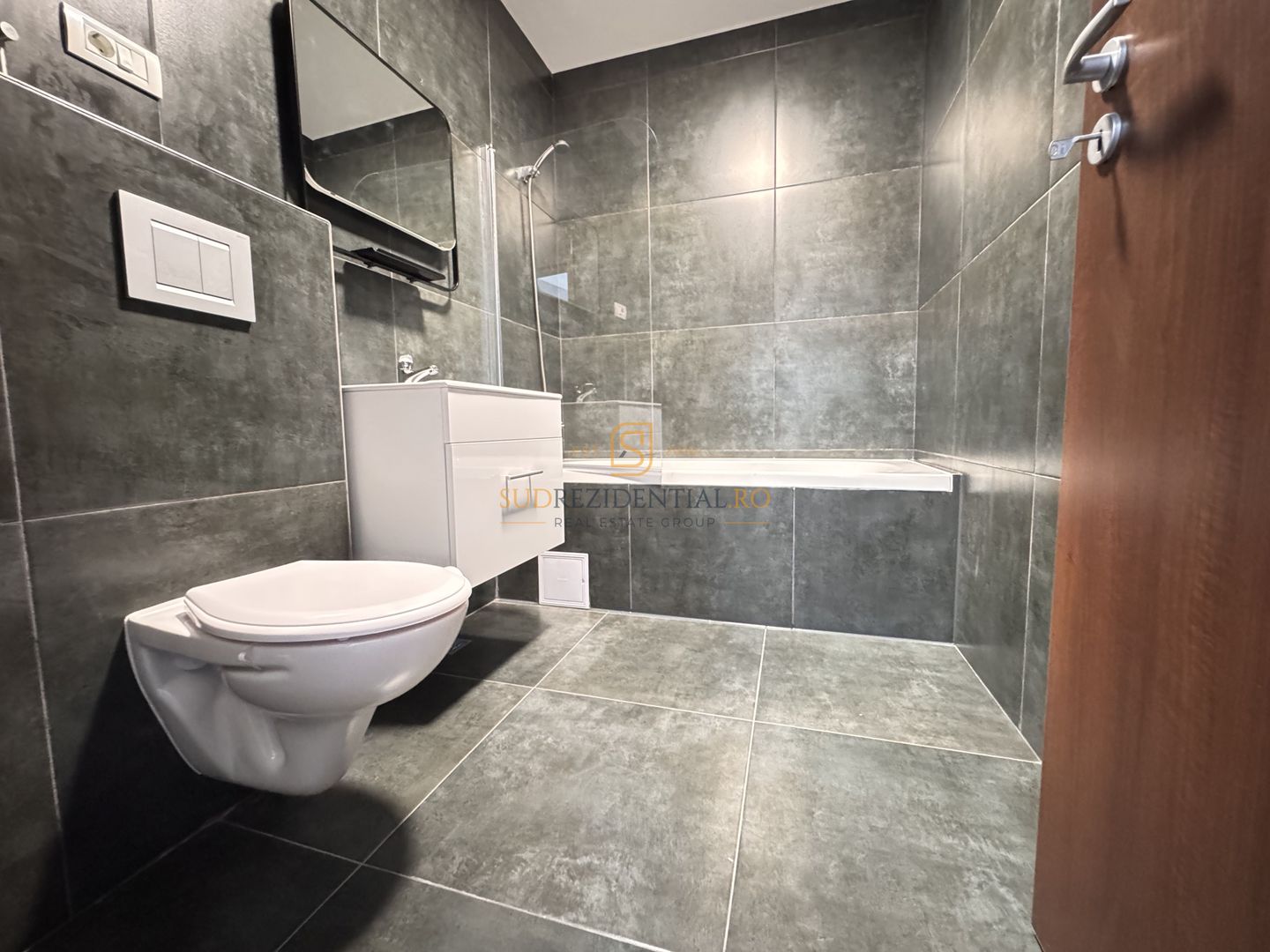 Apartament 2 camere mobilat, prima inchiriere, parcare subterana. - Poză 9