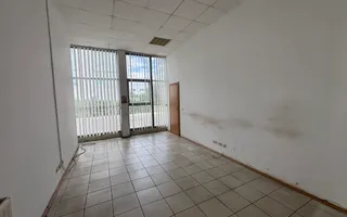 Depozit cu showroom de inchiriat de 1600 mp - Poză 24