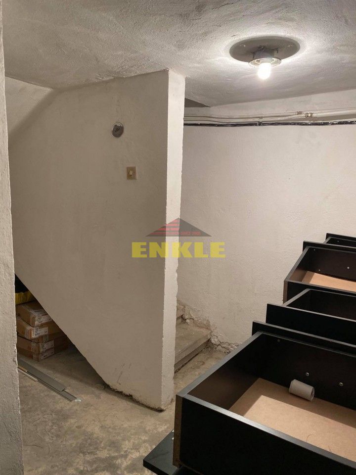 Spatiu comercial , suprafata de 300 mp , pret 1700 EURO negociabil - Poză 4