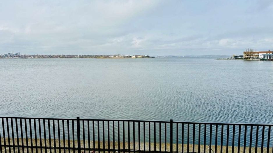 Apartament 3 camere cu vedere frontală la lac – Lake On Mamaia - Poză 3